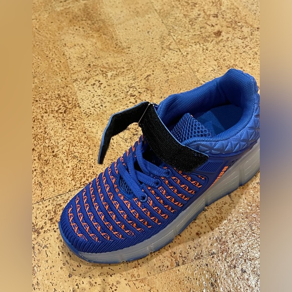 SDSPEED 7 Colors LED Kids Roller Skate Shoes with Single Wheel Shoes SZ 34/ 2,5 - Picture 13 of 16